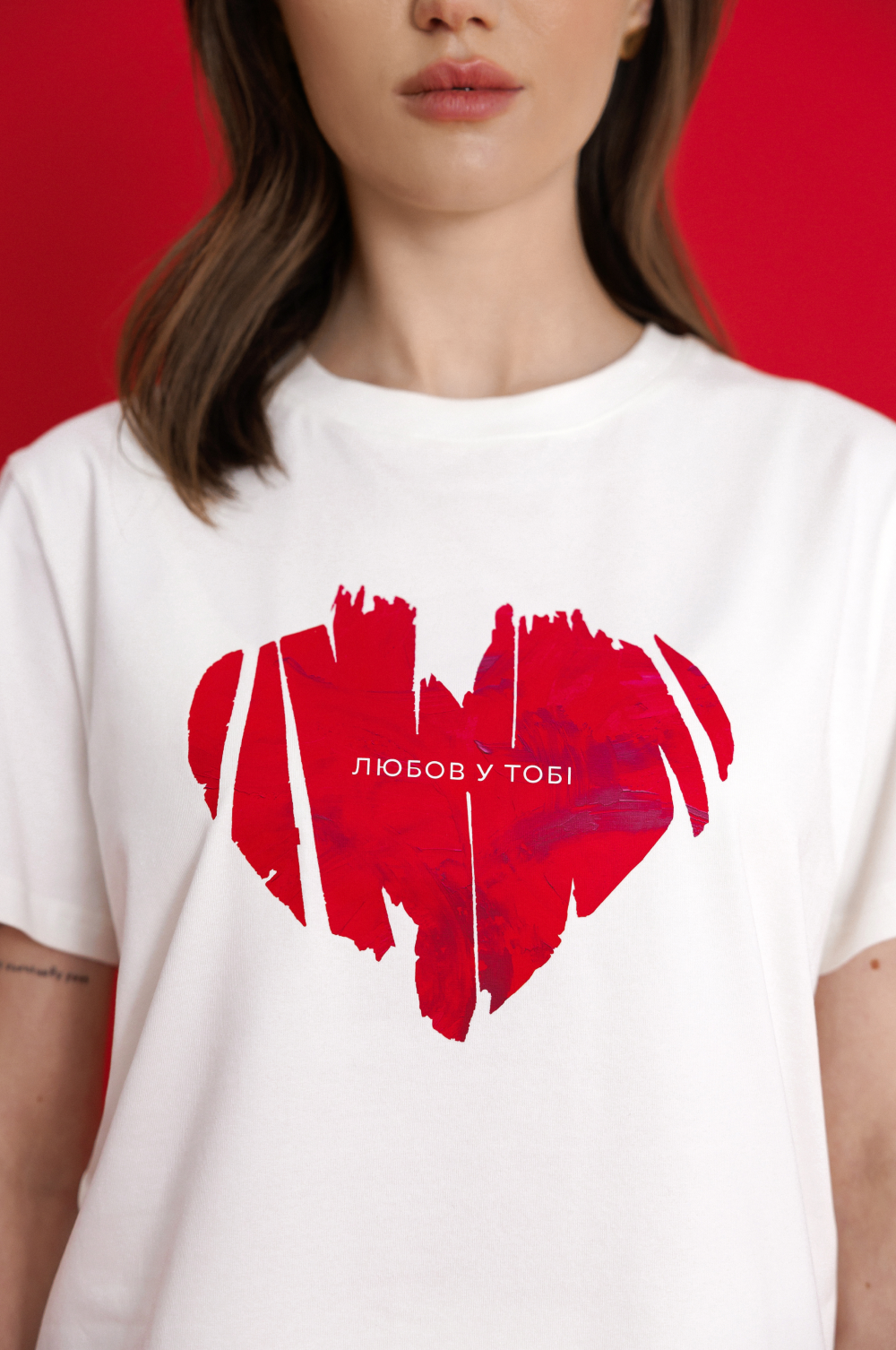 Футболка "Серце" у червоному кольорі 5